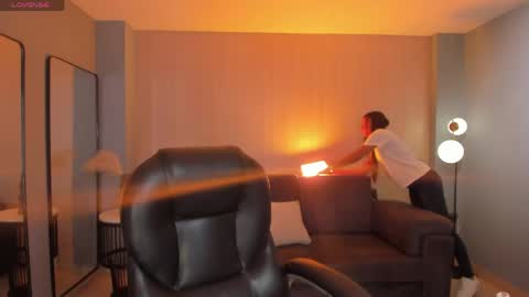Snapshot of sophiehouston_ chatting on June 5, 2026, 2:51 am Sophie Houston online show from June 5, 2026, 2:51 am