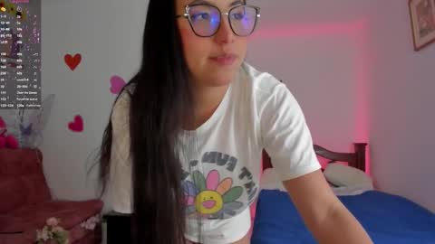 Snapshot of sophielamour chatting on October 5, 2025, 12:09 am Sophie LAmour online show from October 5, 2025, 12:09 am