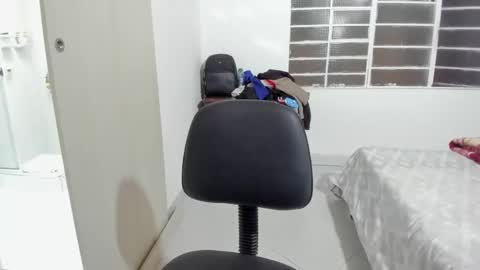 Snapshot of sophielatina chatting on March 16, 2026, 5:35 am Sophia online show from March 16, 2026, 5:35 am