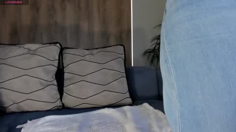 Sophie  Palmer online show from January 30, 2025, 12:48 pm