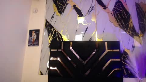 sophieesmithcs online show from March 29, 2026, 7:14 pm