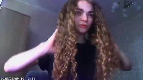 Sophie and my bestie Mandy    online show from February 8, 2025, 11:55 am