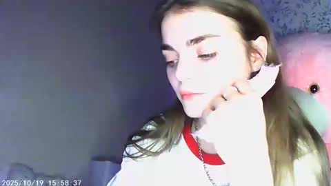 Sophie and my bestie Mandy    online show from October 18, 2025, 5:46 pm