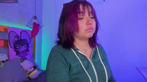   Sophie  online show from December 19, 2025, 6:37 pm