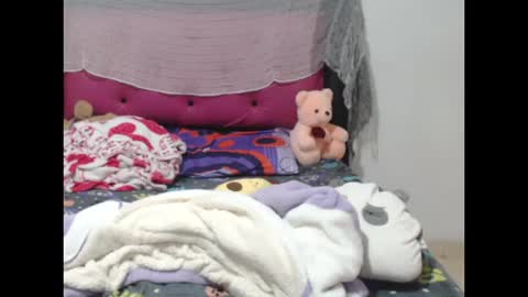 Snapshot of sophiia8 chatting on October 16, 2025, 11:50 pm sophiia8 online show from October 16, 2025, 11:50 pm