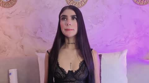 sophiiaa_lane_ online show from June 5, 2026, 7:41 pm
