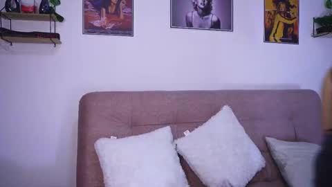 Sophiie online show from November 24, 2025, 12:32 am