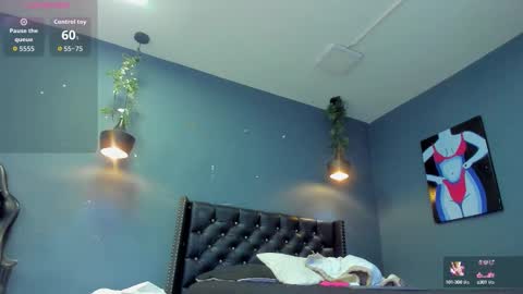 Sophie Taylor online show from September 27, 2025, 11:32 pm