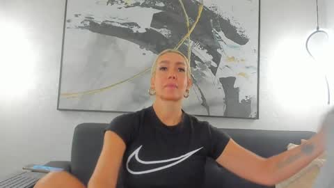 Sophi online show from March 27, 2026, 10:59 am