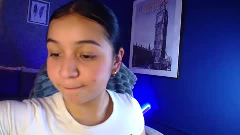 Sophy  online show from February 25, 2026, 7:23 pm