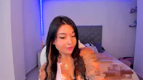 Sophy Bunny online show from December 22, 2025, 2:14 pm