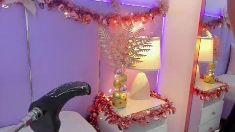 Sophy online show from December 15, 2025, 11:58 am