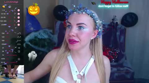 Lisa online show from November 1, 2025, 7:10 am