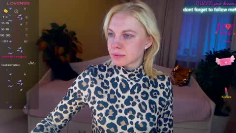 Lisa online show from March 17, 2026, 1:43 am