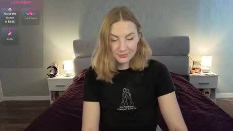 Snapshot of soulmategirl chatting on December 22, 2025, 9:17 am SoulMate online show from December 22, 2025, 9:17 am