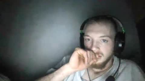 soumi854640 online show from November 14, 2025, 9:02 pm