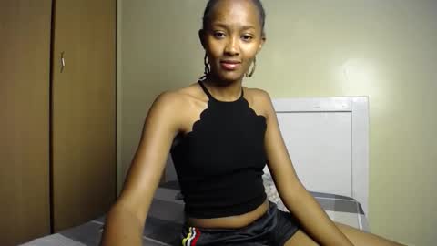 Snapshot of sower_velvet chatting on November 29, 2025, 9:23 am sower_velvet online show from November 29, 2025, 9:23 am