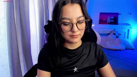 Lili online show from January 17, 2025, 9:50 pm