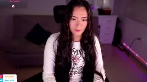 Luisa    online show from February 27, 2025, 1:27 am