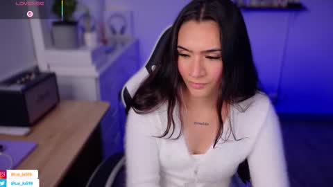 Luisa    online show from September 11, 2025, 11:38 pm