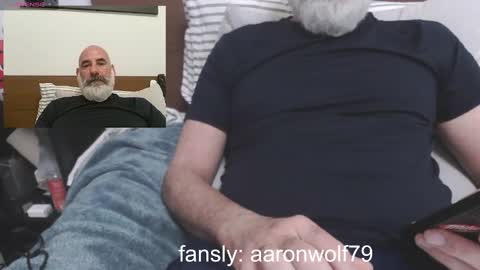 WhiteWolfFL online show from October 4, 2025, 1:53 pm