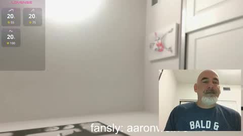 WhiteWolfFL online show from November 23, 2025, 4:18 pm