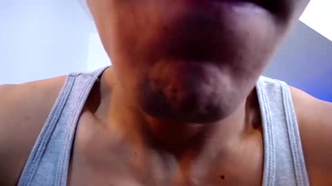 Snapshot of soyraydimarco_ chatting on December 12, 2024, 3:37 pm RayDimarco  independent model online show from December 12, 2024, 3:37 pm