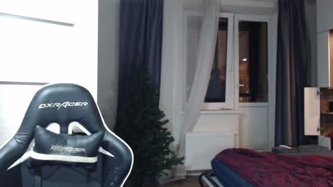 Snapshot of spaisenok chatting on January 3, 2025, 9:57 pm Mike online show from January 3, 2025, 9:57 pm