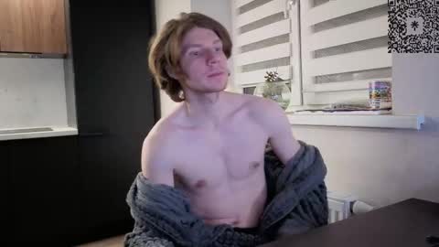 Snapshot of spaisenok chatting on October 17, 2025, 5:59 pm Mike online show from October 17, 2025, 5:59 pm