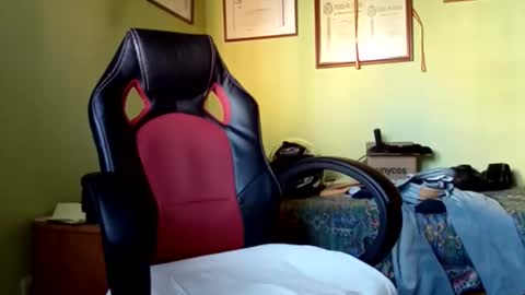 Snapshot of spanishharddick chatting on January 15, 2025, 12:15 pm Manu  online show from January 15, 2025, 12:15 pm