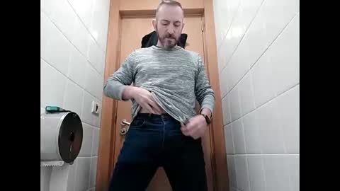 Snapshot of spanishharddick chatting on February 10, 2025, 5:47 am Manu  online show from February 10, 2025, 5:47 am