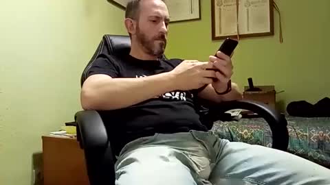Snapshot of spanishharddick chatting on March 4, 2025, 5:56 pm Manu  online show from March 4, 2025, 5:56 pm