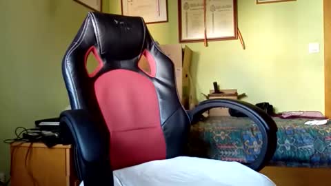 Snapshot of spanishharddick chatting on October 10, 2025, 2:05 pm Manu  online show from October 10, 2025, 2:05 pm
