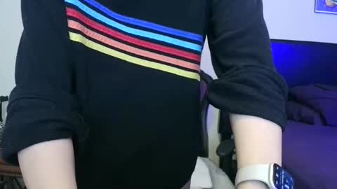 Tip 1 token  Follow me on instagram  Sparkle pinuppp online show from November 15, 2025, 10:01 am