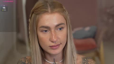 Snapshot of sparks__daisy chatting on December 17, 2024, 6:20 pm DAISY online show from December 17, 2024, 6:20 pm