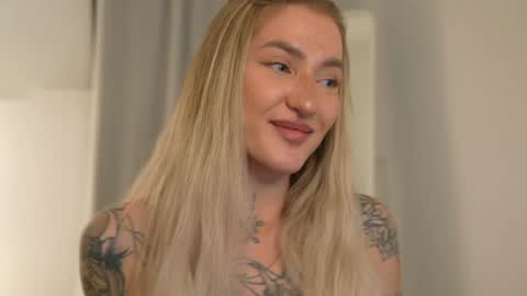 Snapshot of sparks__daisy chatting on January 13, 2025, 2:32 pm DAISY online show from January 13, 2025, 2:32 pm