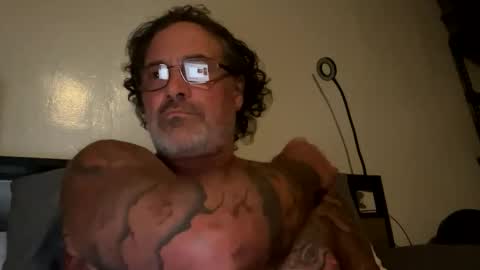 Snapshot of specter1972 chatting on November 11, 2025, 1:38 am specter1972 online show from November 11, 2025, 1:38 am