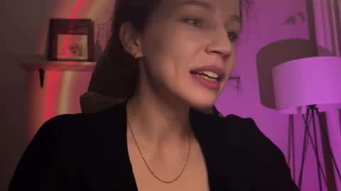 spicy___caramel online show from November 10, 2025, 4:50 pm