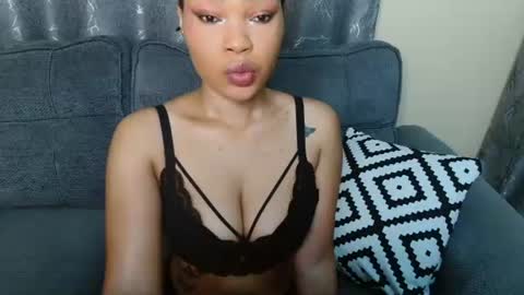 Spicy kerrine online show from April 3, 2026, 8:40 pm