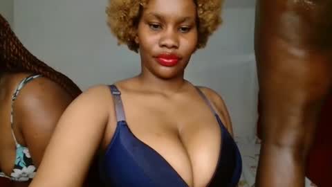 Snapshot of spicy_suzzy chatting on October 22, 2025, 3:45 pm Spicy online show from October 22, 2025, 3:45 pm