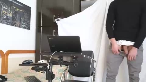 Marco. When Im offline you can view premium content in bio online show from February 28, 2025, 3:04 pm