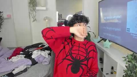 spider_baby_ online show from November 27, 2025, 10:34 pm