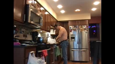 Snapshot of spike69old chatting on December 11, 2024, 5:15 pm spike69old online show from December 11, 2024, 5:15 pm