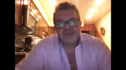 Snapshot of spike69old chatting on January 10, 2025, 10:57 pm spike69old online show from January 10, 2025, 10:57 pm