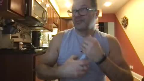 Snapshot of spike69old chatting on January 20, 2025, 3:39 pm spike69old online show from January 20, 2025, 3:39 pm