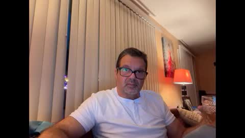 Snapshot of spike69old chatting on November 21, 2025, 10:52 pm spike69old online show from November 21, 2025, 10:52 pm