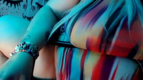 Vanessa Spade online show from November 6, 2025, 12:39 pm