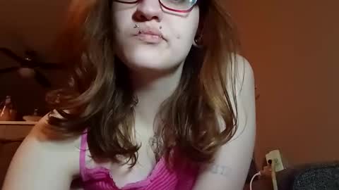 Snapshot of spoiledprincess4 chatting on February 24, 2025, 12:52 am spoiledprincess4 online show from February 24, 2025, 12:52 am