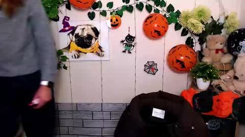 Snapshot of sport_tall_karina chatting on October 30, 2025, 8:27 am Karina online show from October 30, 2025, 8:27 am