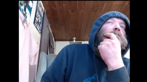 Snapshot of squegly chatting on February 5, 2025, 3:45 am Bryan online show from February 5, 2025, 3:45 am